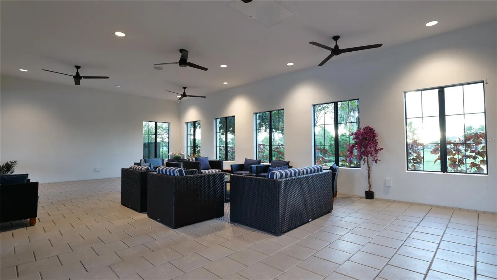 3504 SAVANNA PALMS CT