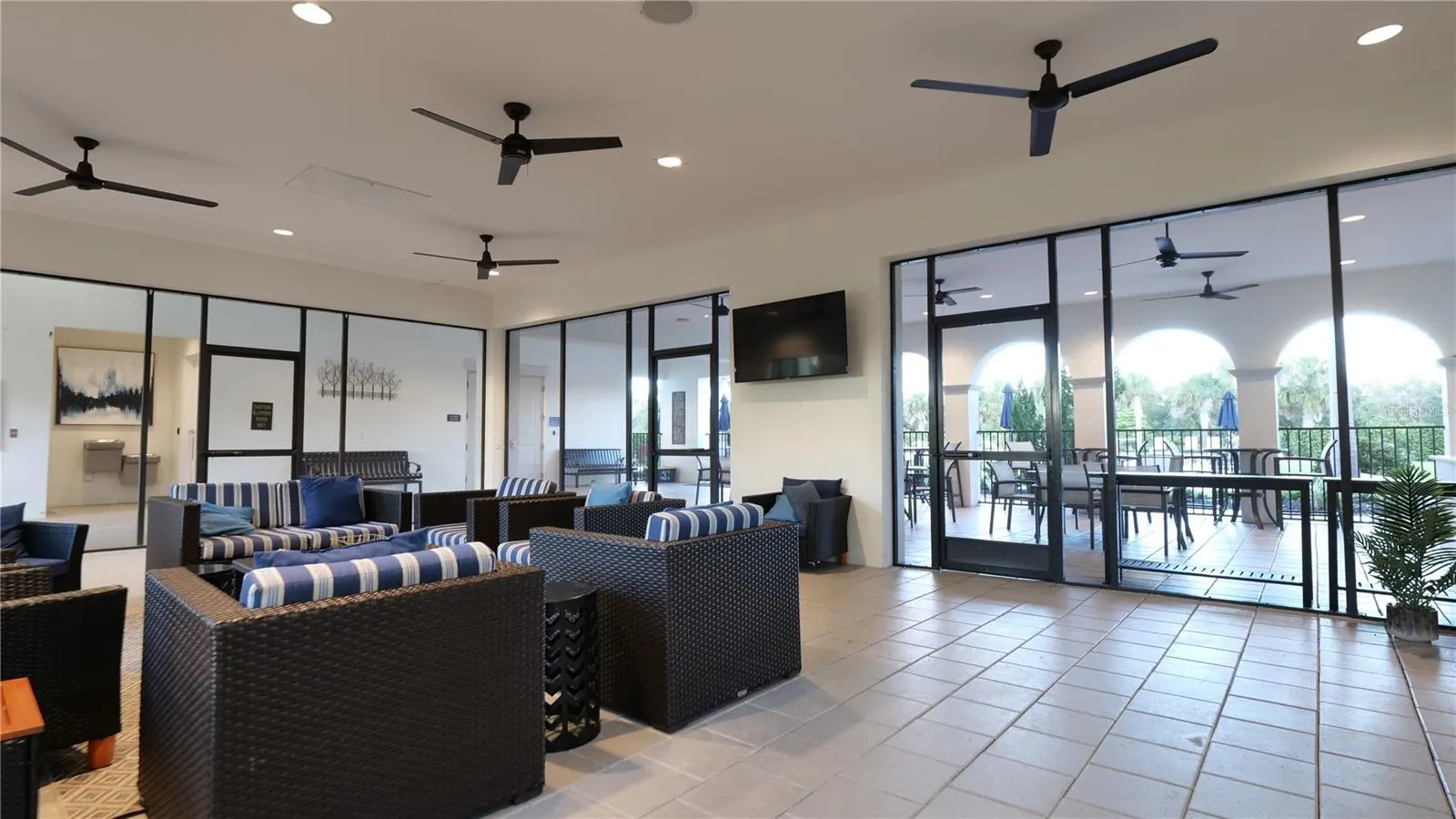3504 SAVANNA PALMS CT