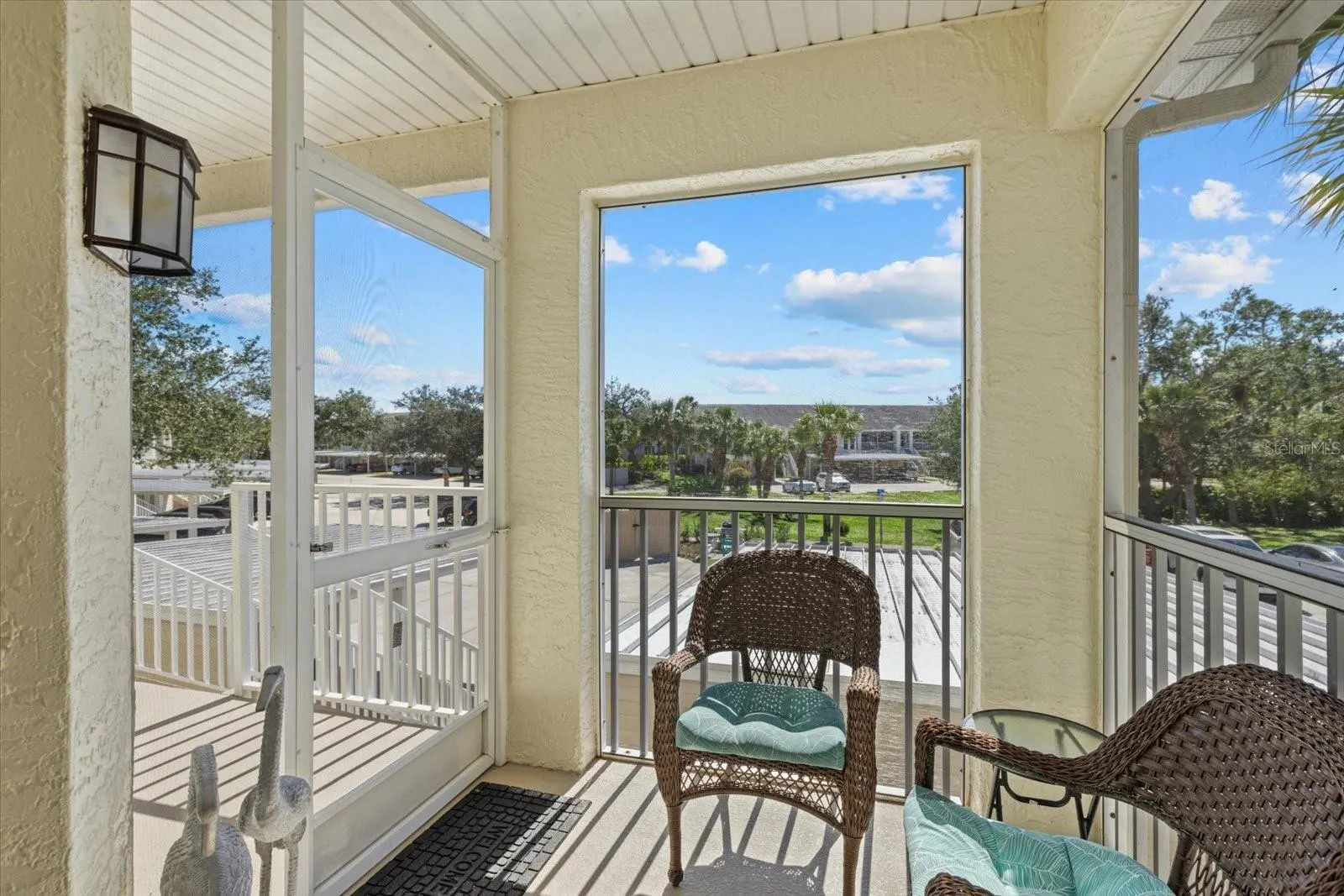 308 LYNBROOK CIR #202, #202