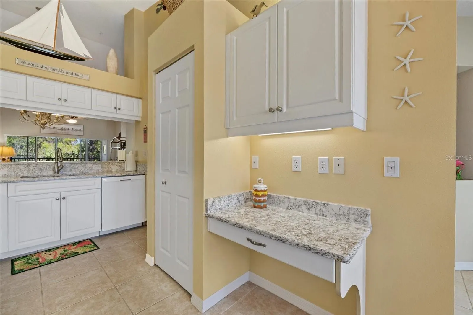 308 LYNBROOK CIR #202, #202