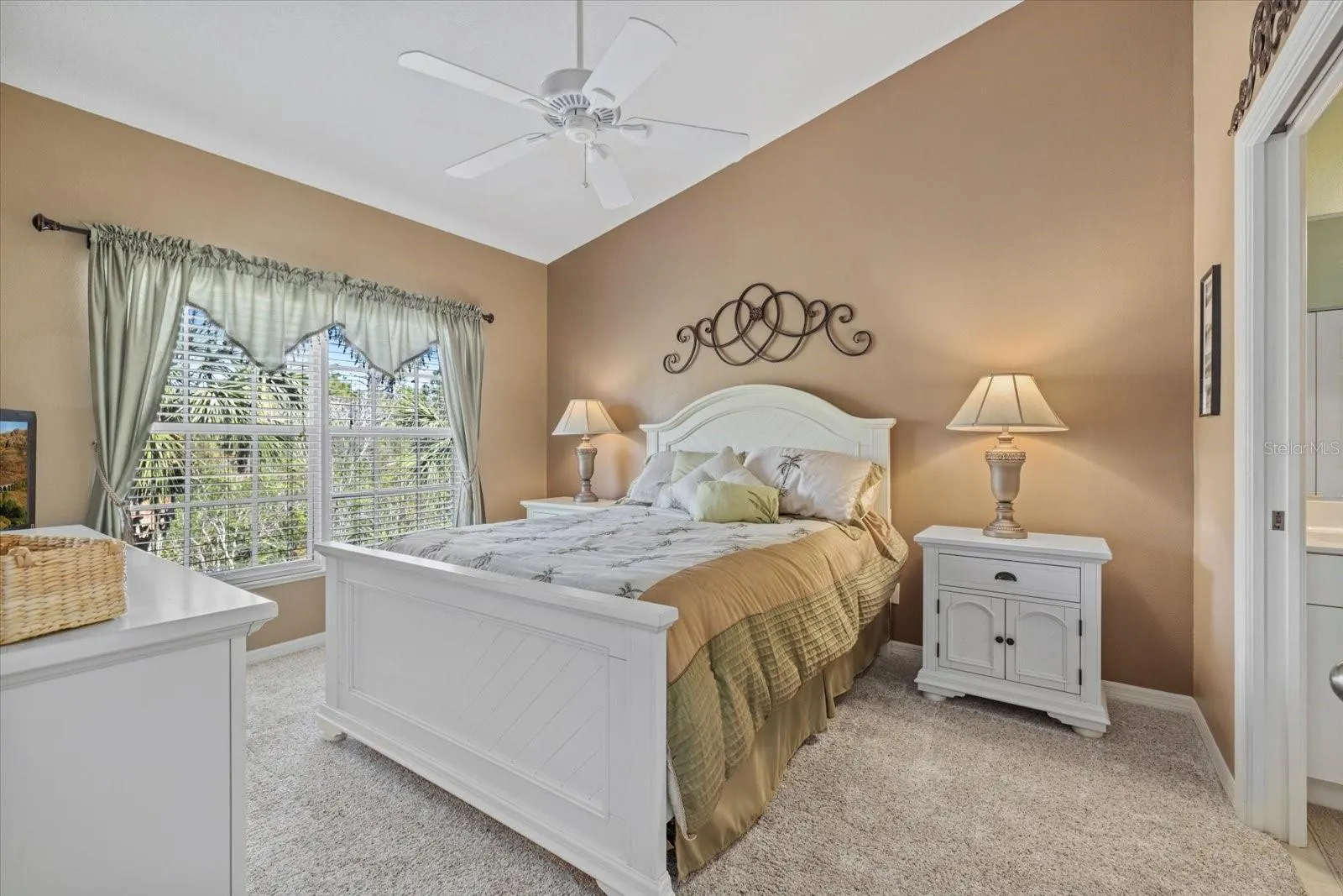 308 LYNBROOK CIR #202, #202