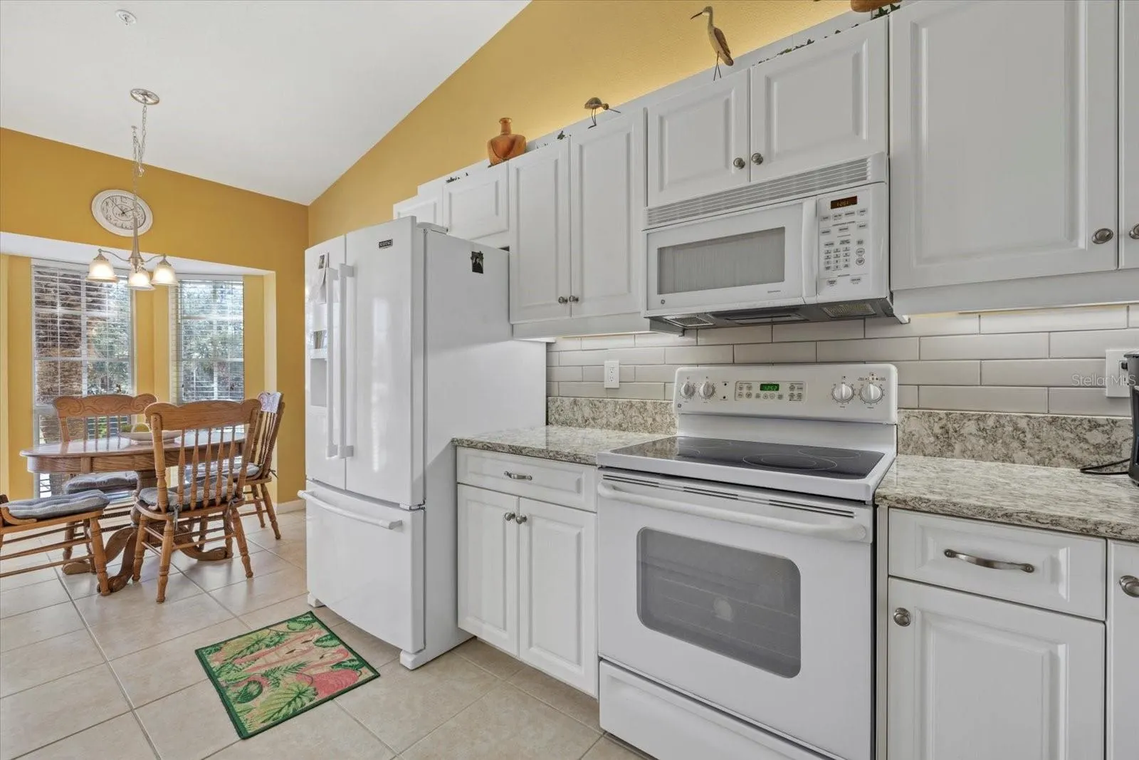 308 LYNBROOK CIR #202, #202