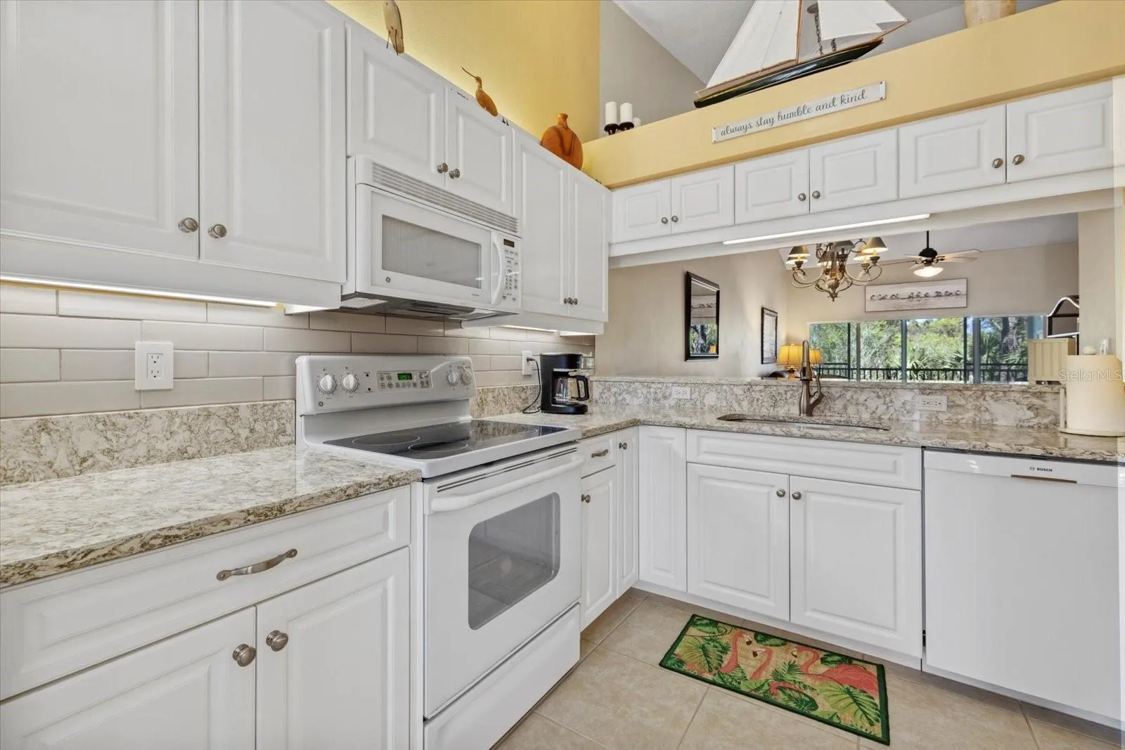 308 LYNBROOK CIR #202, #202