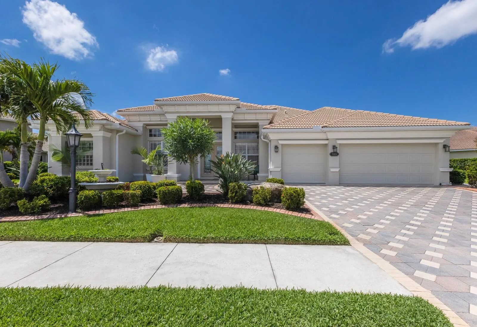 7031 SCRUB JAY DR