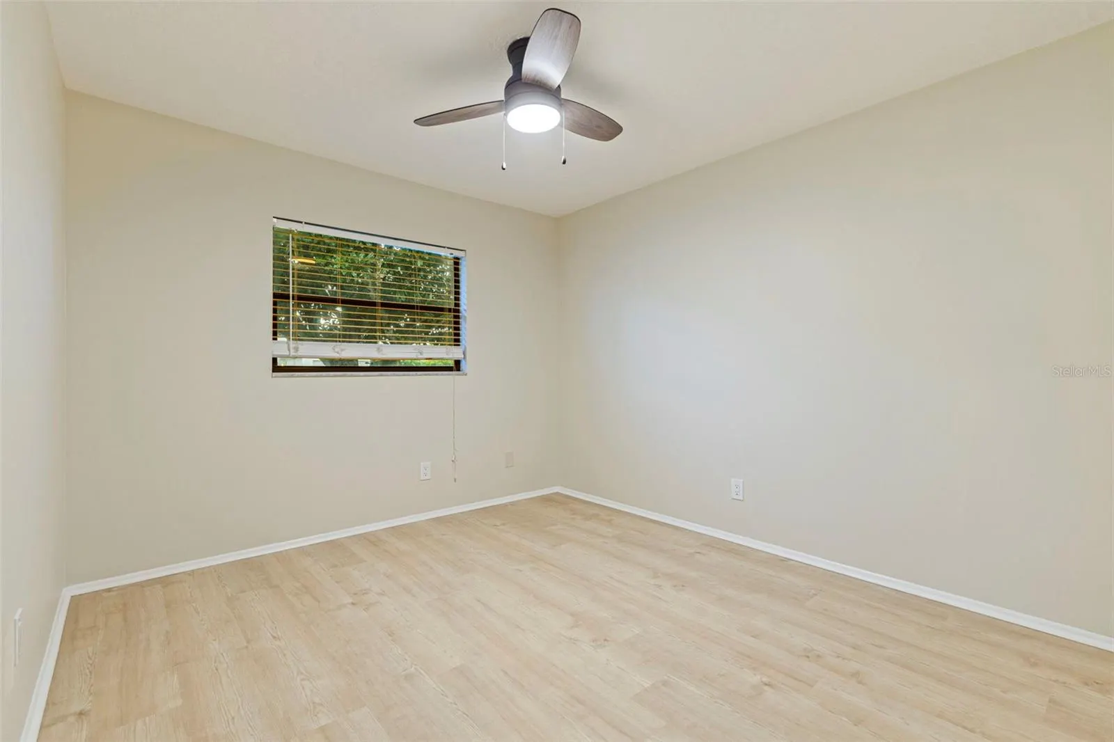 1353 WILDWOOD CT