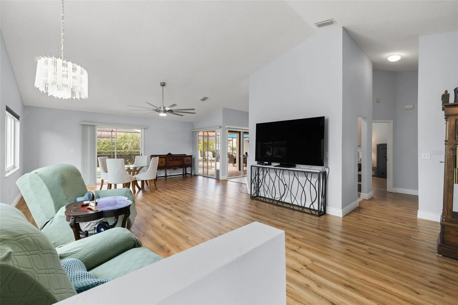 4846 RAINTREE STREET CIR E