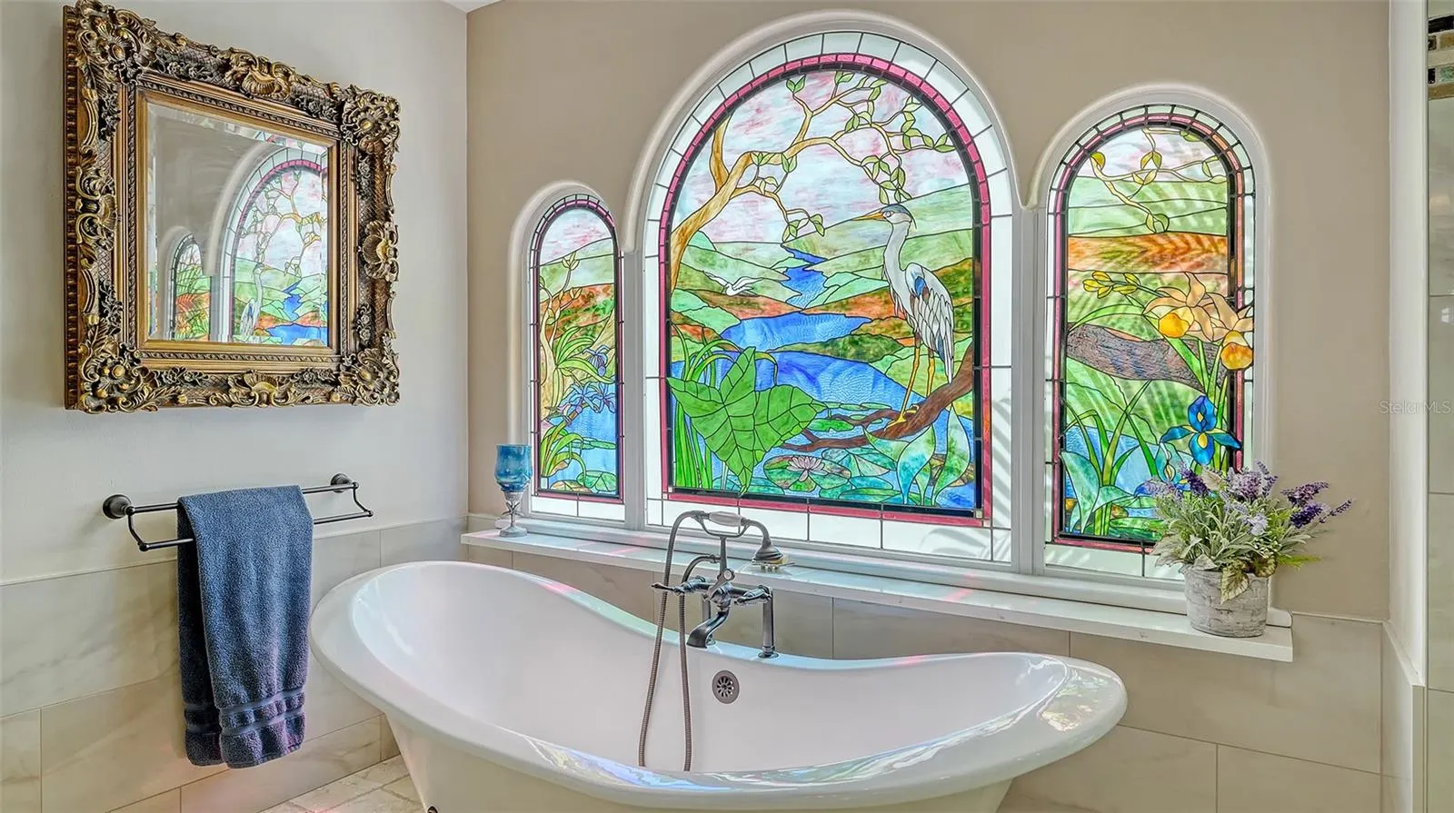 1887 BUCCANEER CIR
