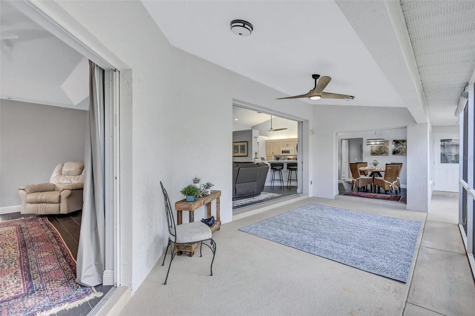 2104 TOCOBAGA LN