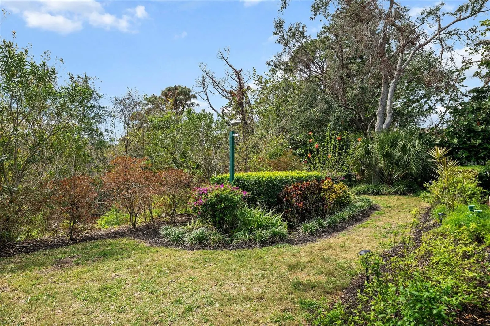 866 PLACID LAKE DR