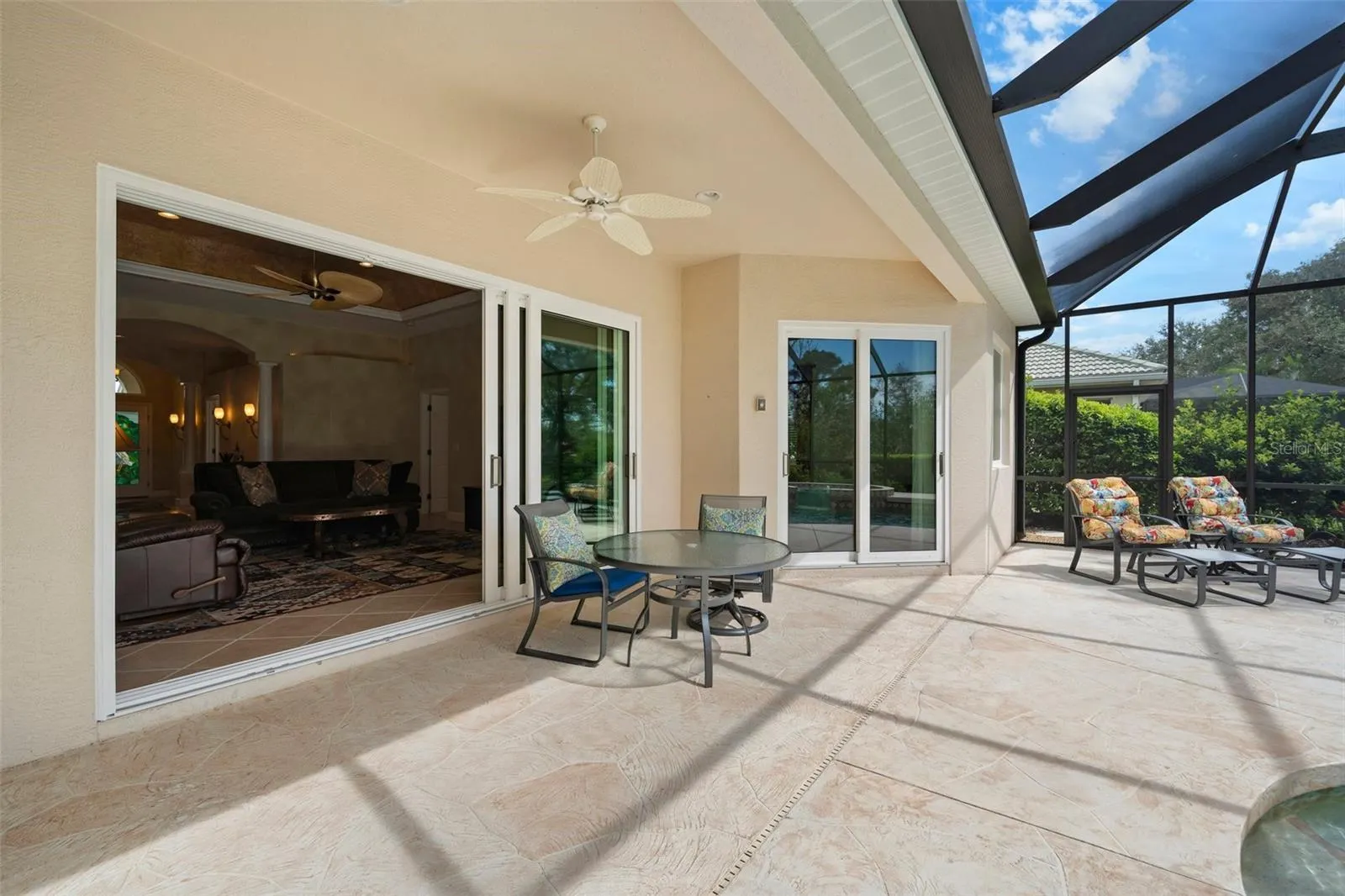 866 PLACID LAKE DR