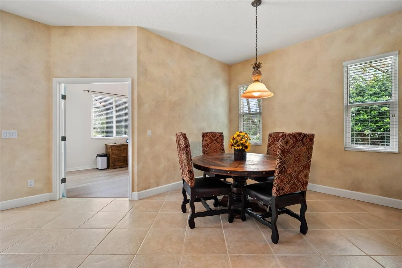 866 PLACID LAKE DR