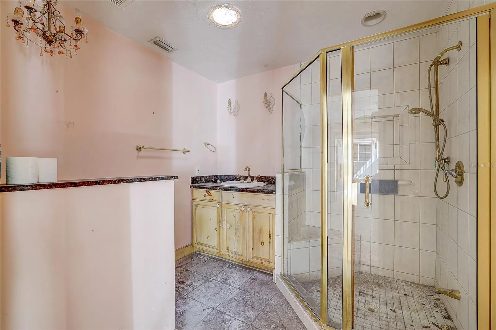 226 OGDEN ST