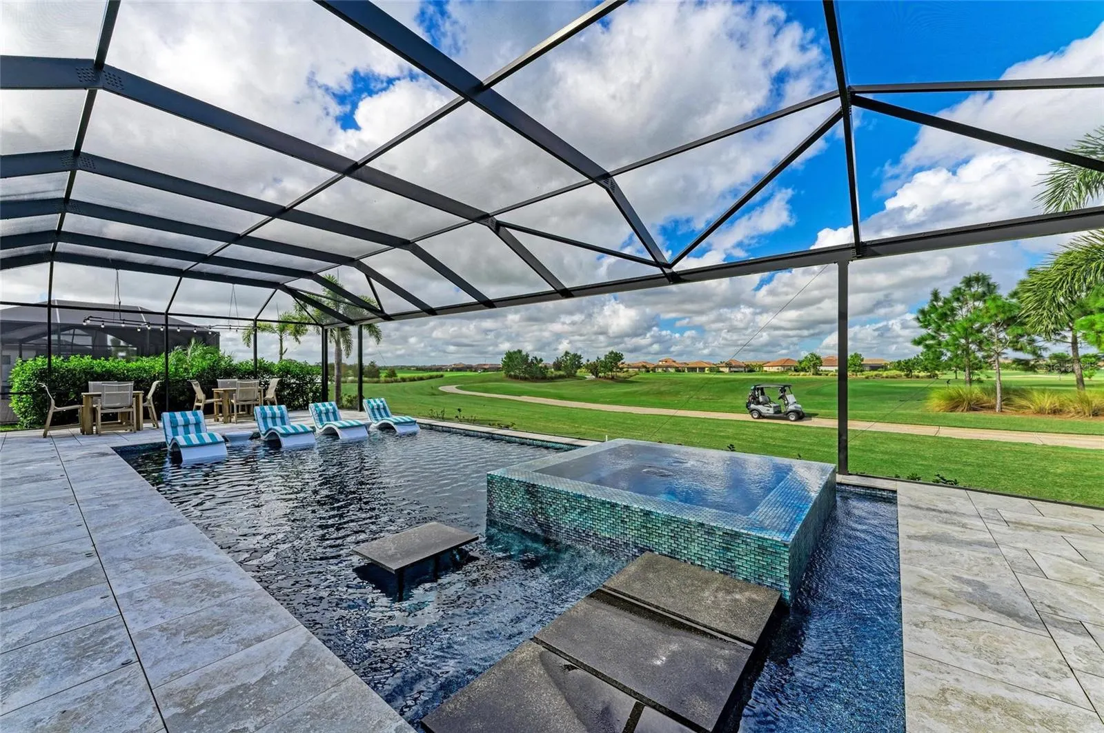 5622 MULLIGAN WAY