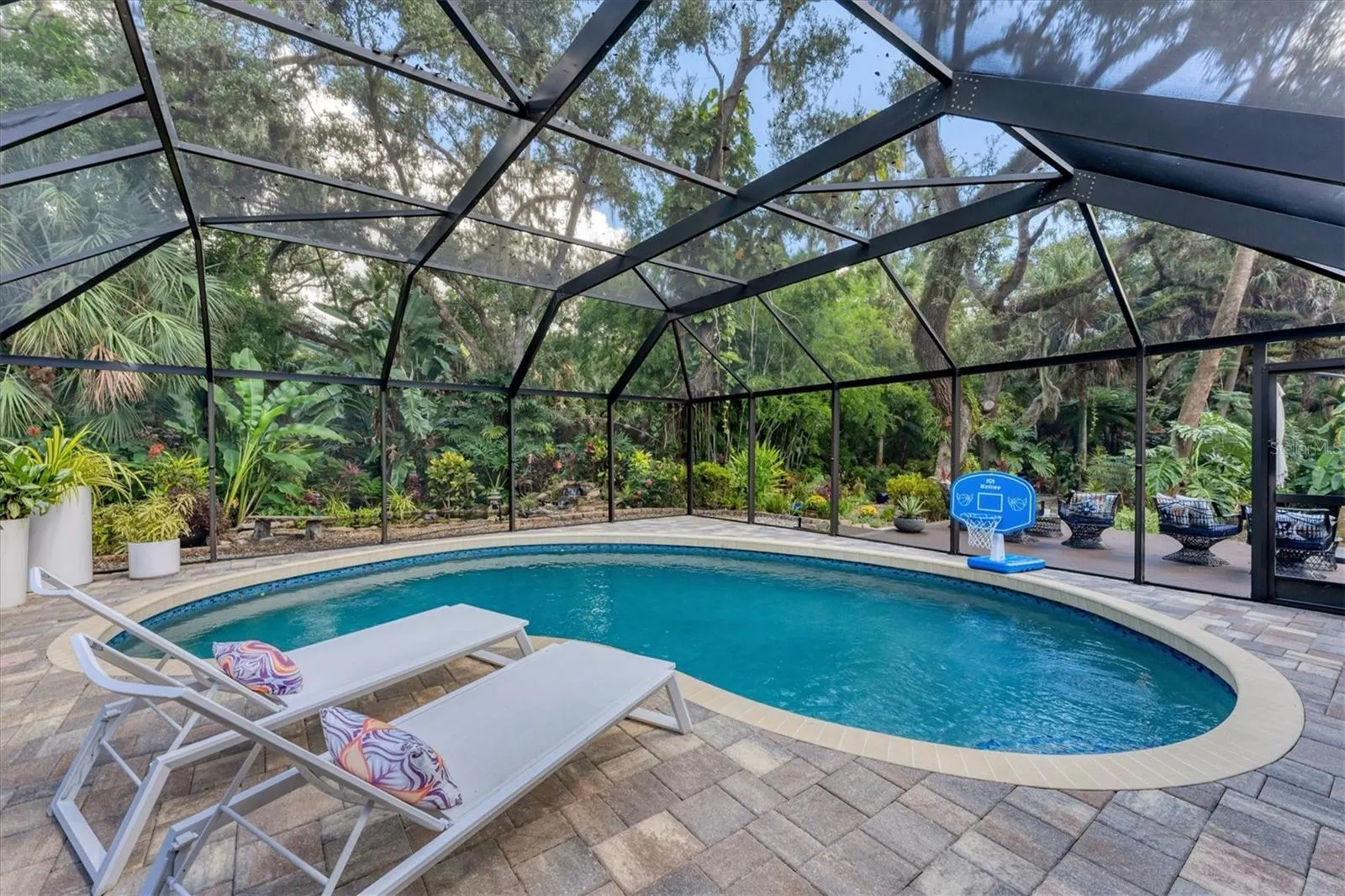 8704 MISTY CREEK DR