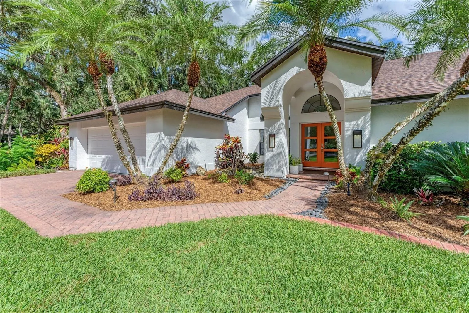 8704 MISTY CREEK DR