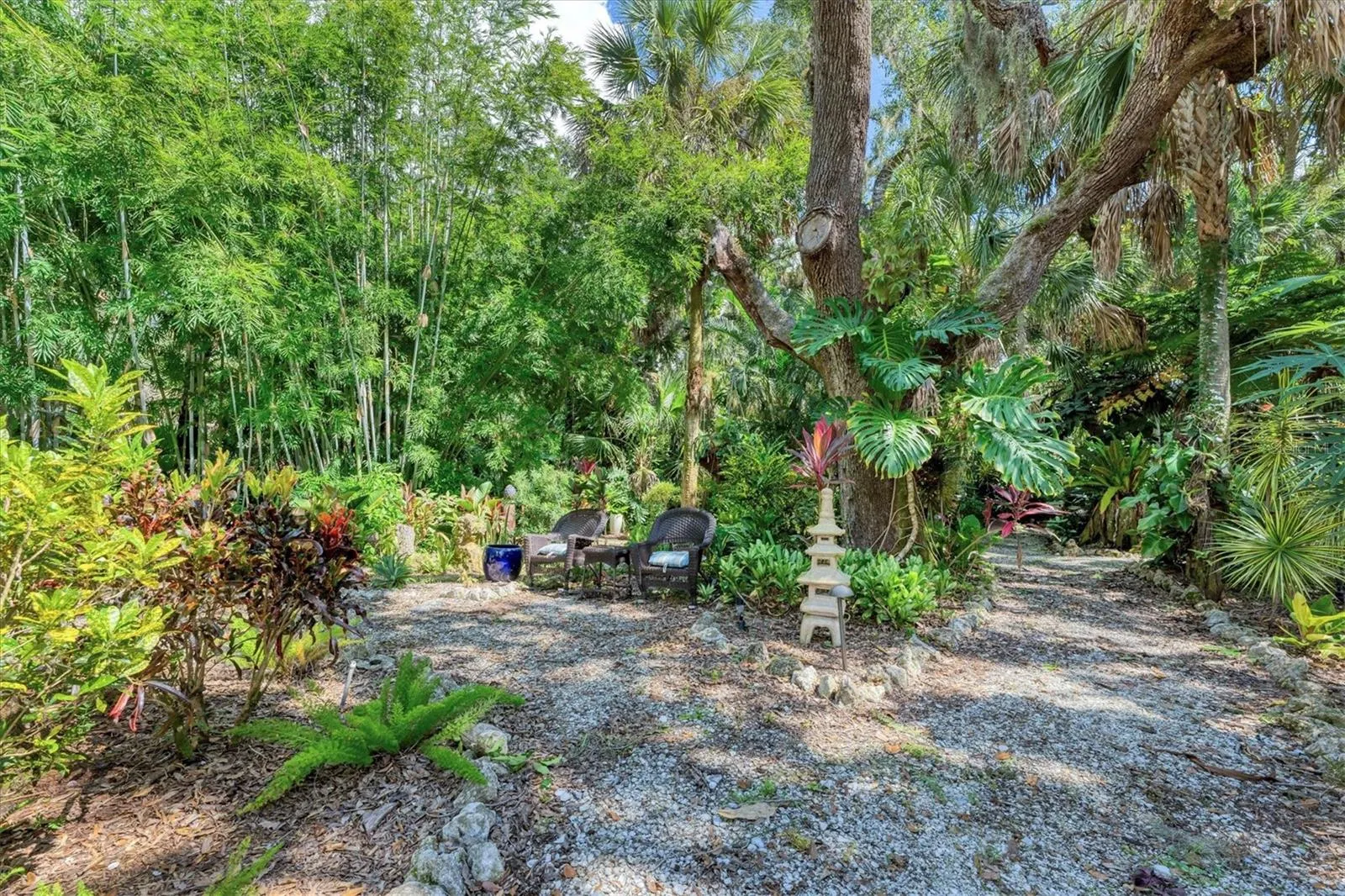 8704 MISTY CREEK DR