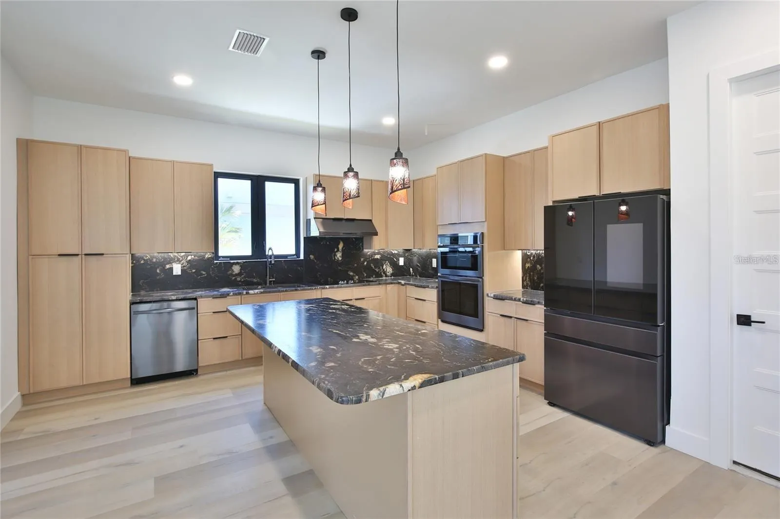 2345 OAK TER