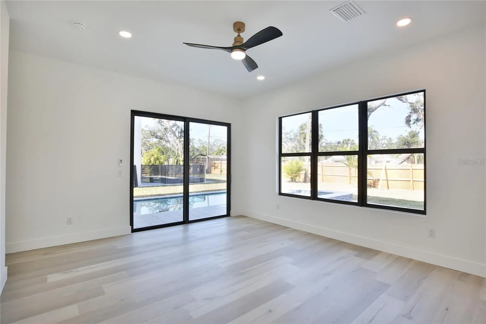2345 OAK TER