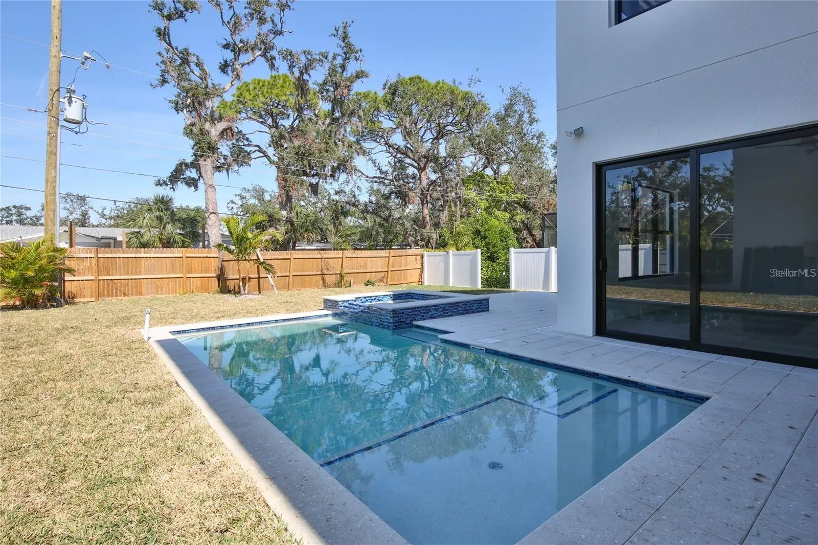 2345 OAK TER
