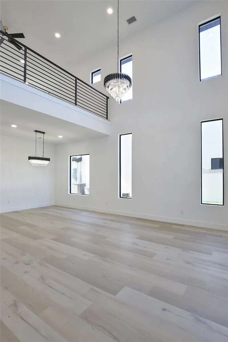 2345 OAK TER