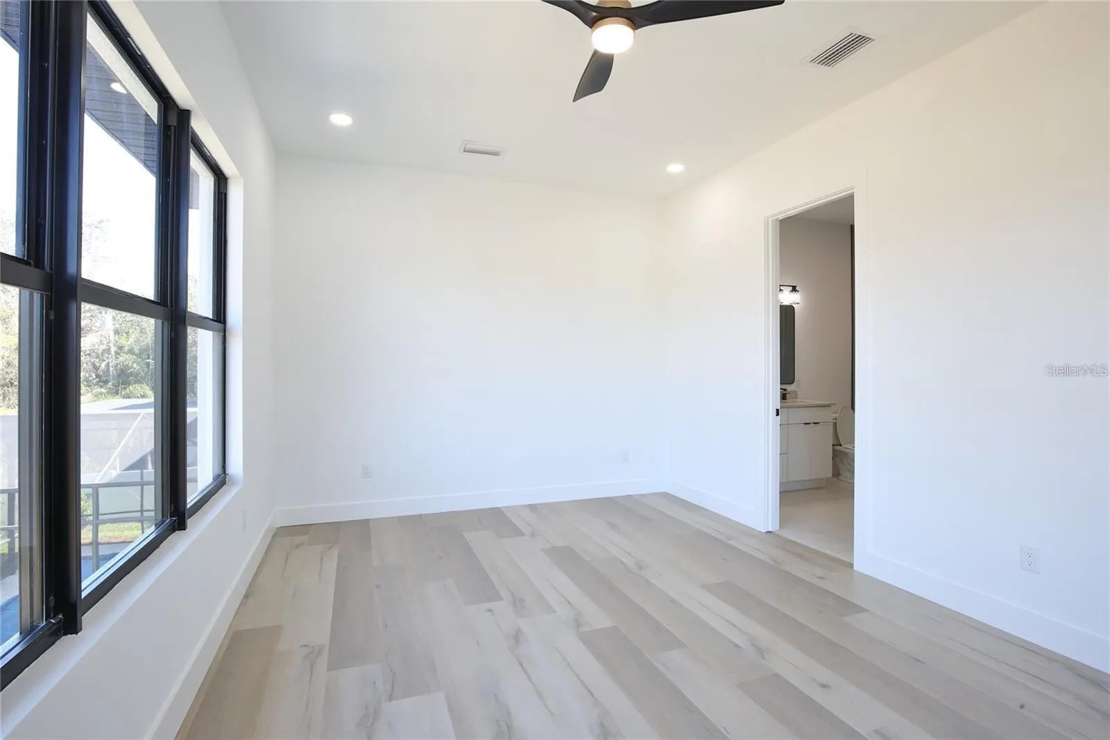 2345 OAK TER