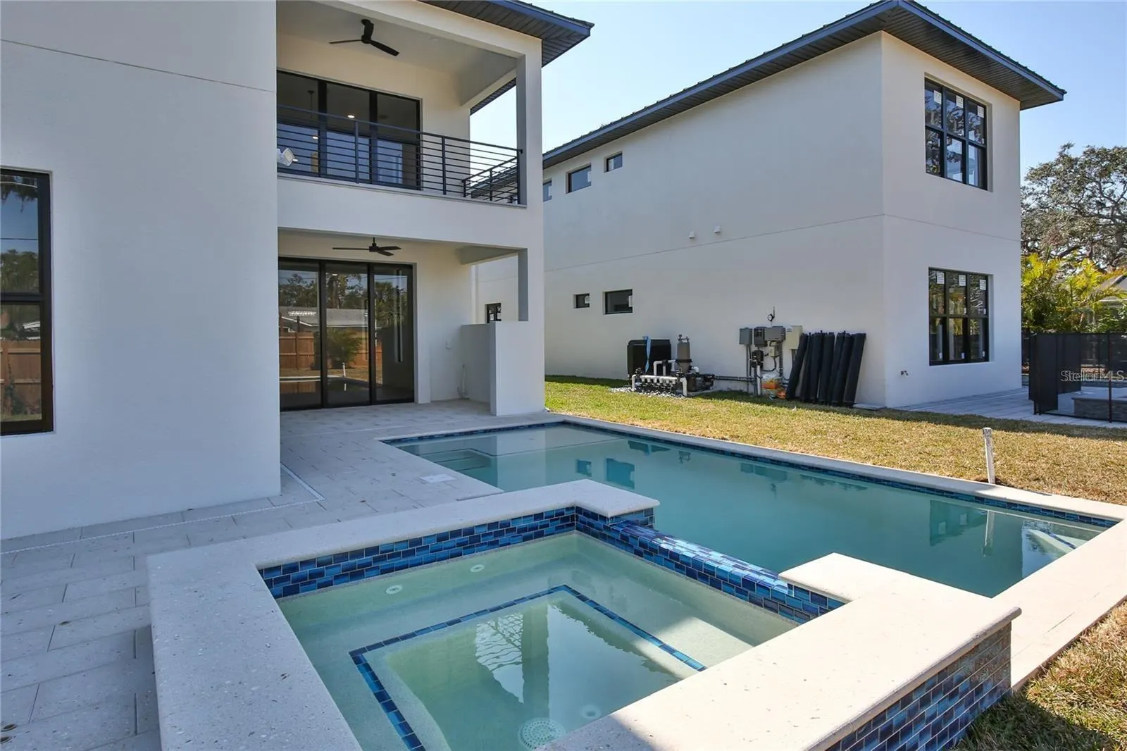 2345 OAK TER