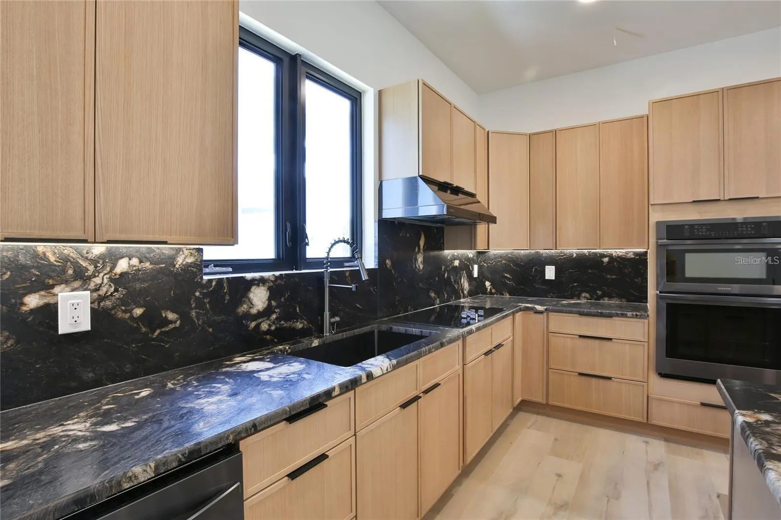 2345 OAK TER