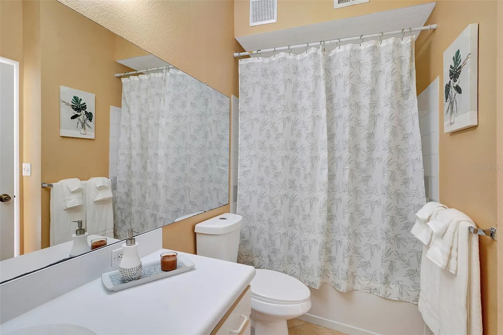 11510 VILLA GRAND #407, #407