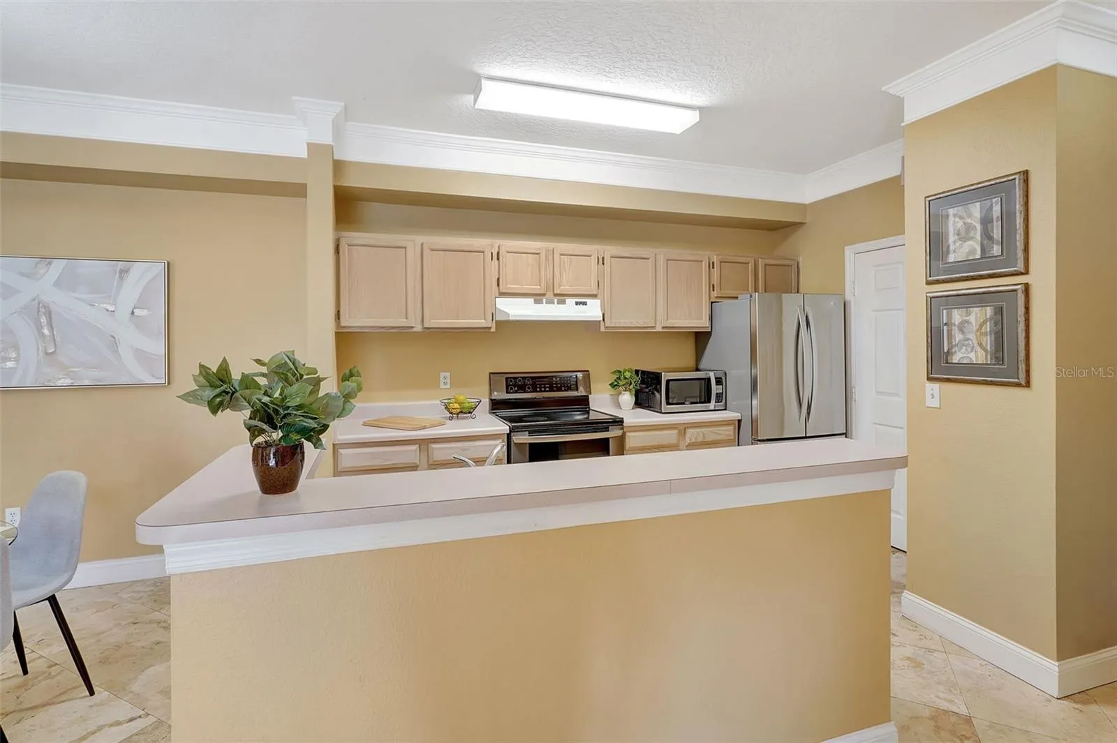 11510 VILLA GRAND #407, #407