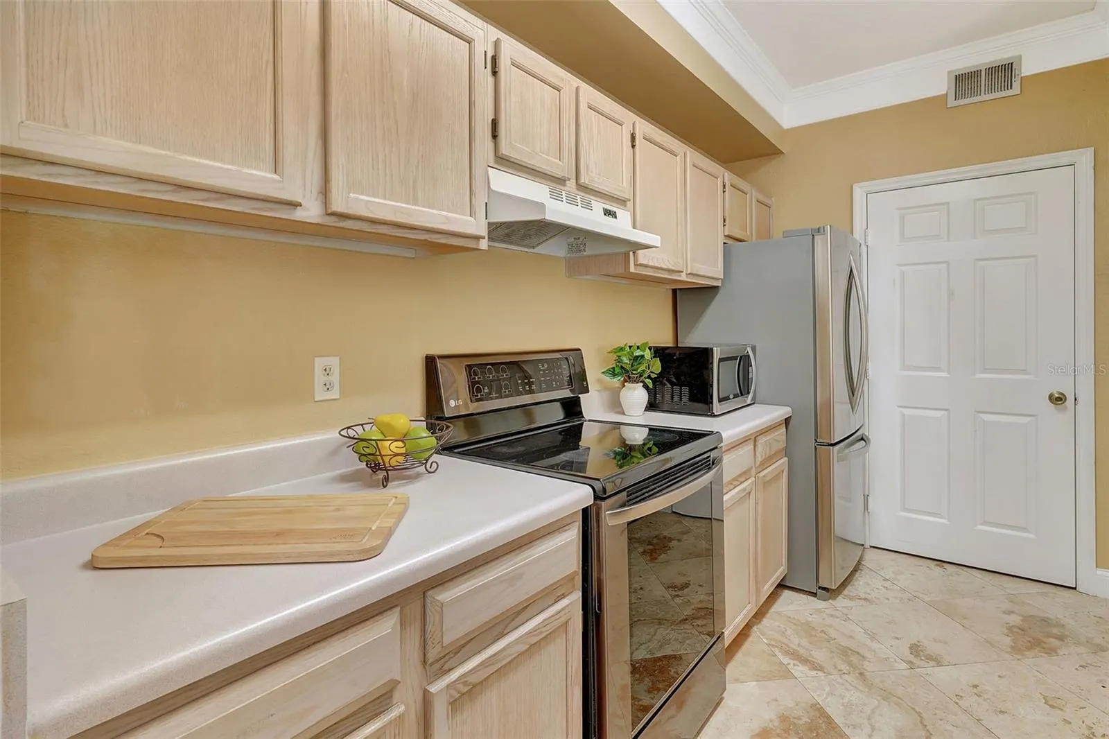 11510 VILLA GRAND #407, #407