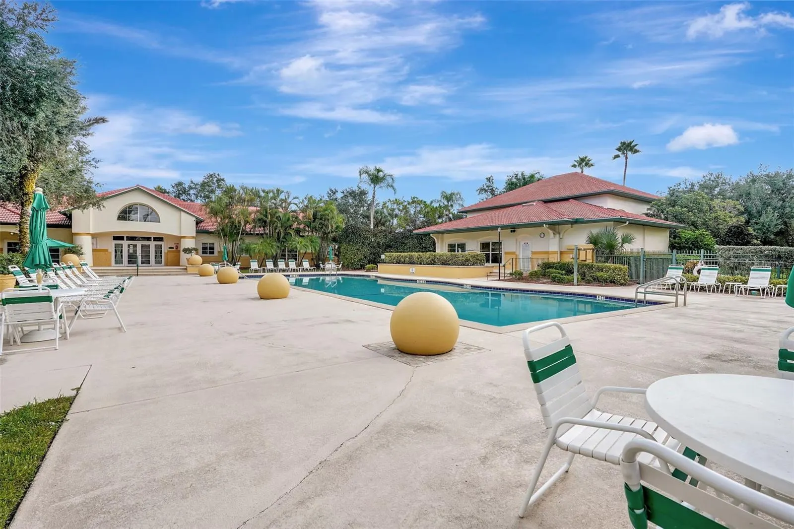 11510 VILLA GRAND #407, #407