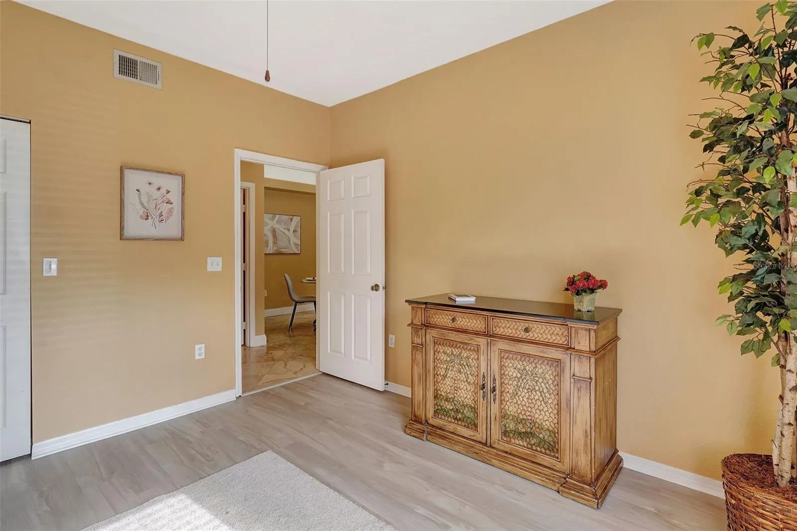 11510 VILLA GRAND #407, #407