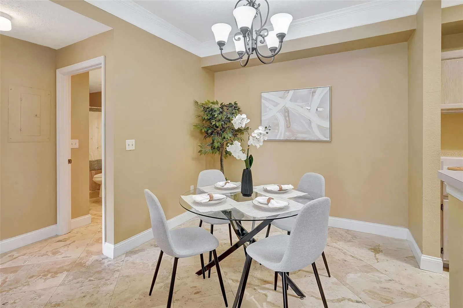 11510 VILLA GRAND #407, #407
