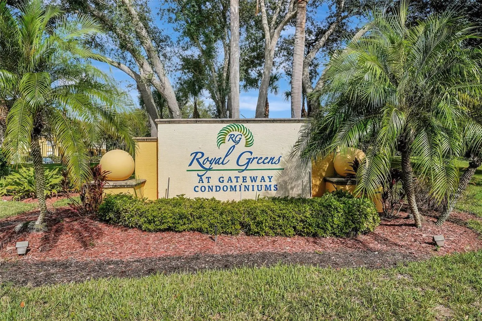 11510 VILLA GRAND #407, #407