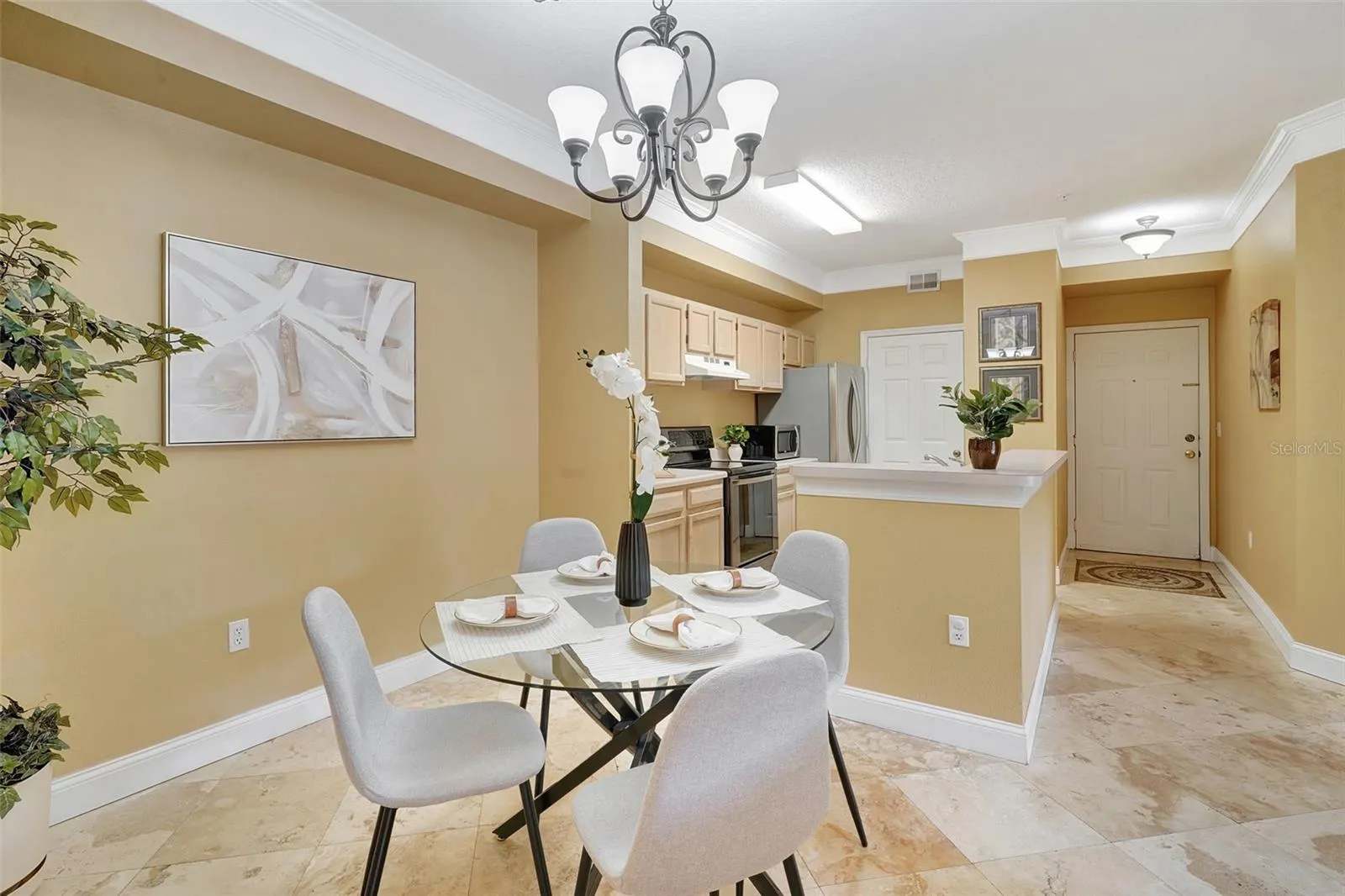 11510 VILLA GRAND #407, #407