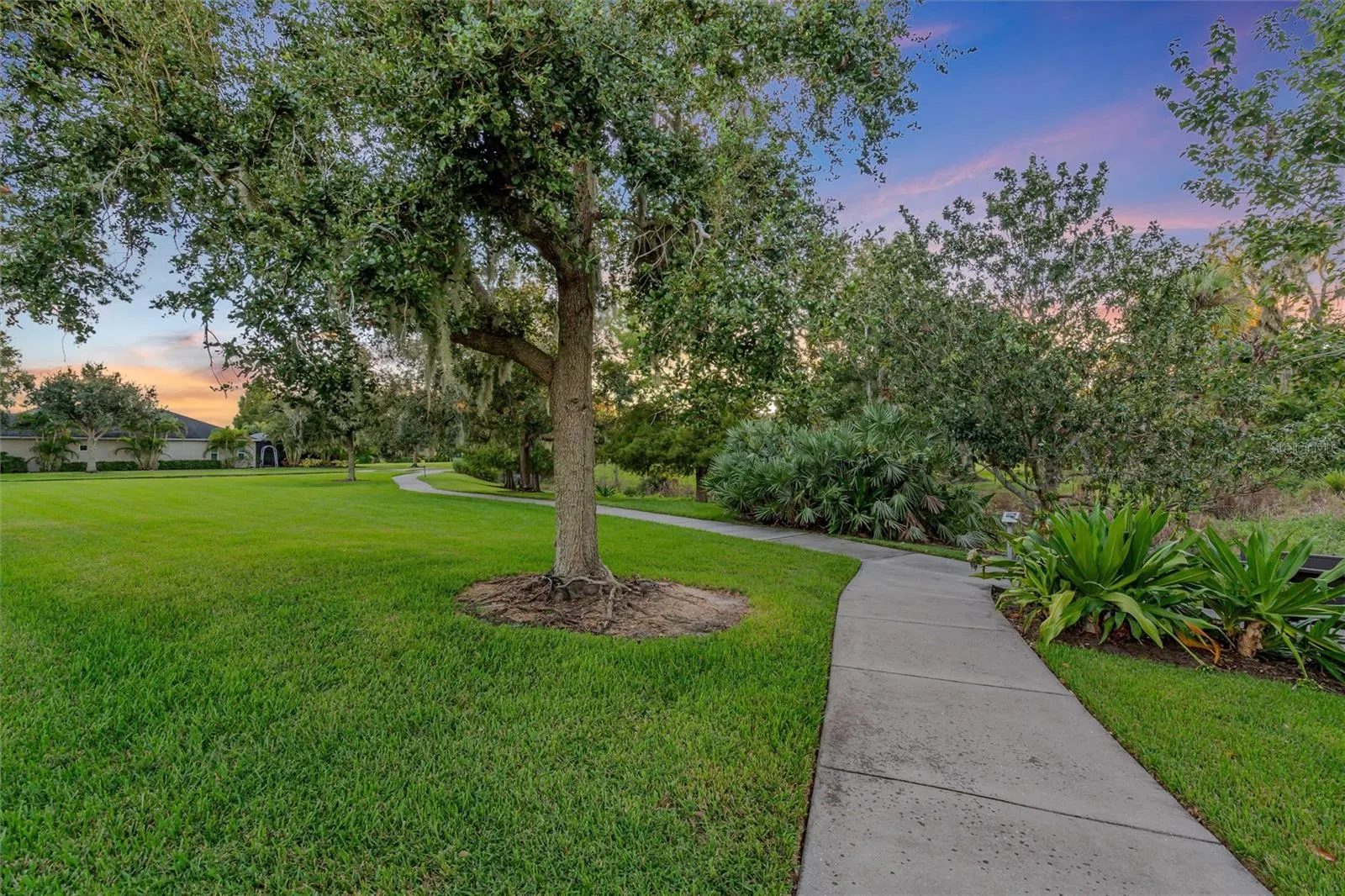 4912 FOREST CREEK TRL
