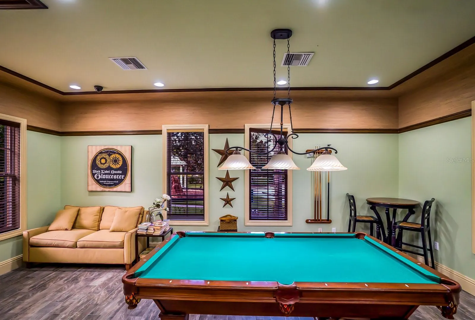4912 FOREST CREEK TRL