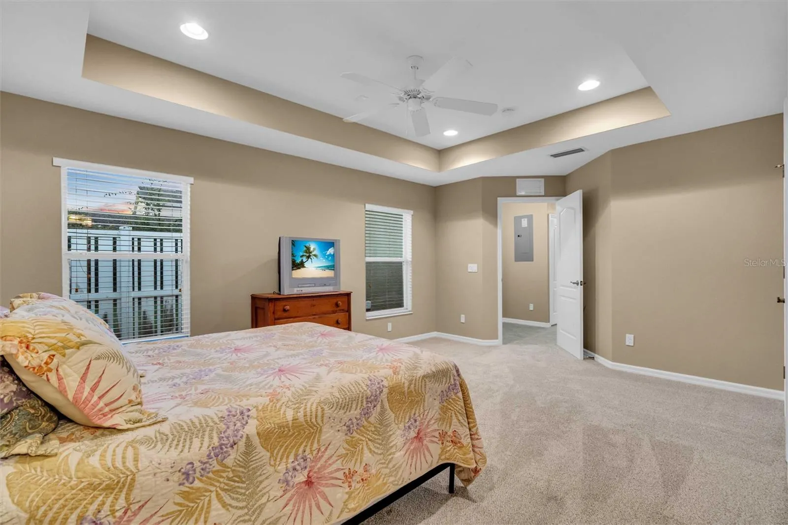 4912 FOREST CREEK TRL
