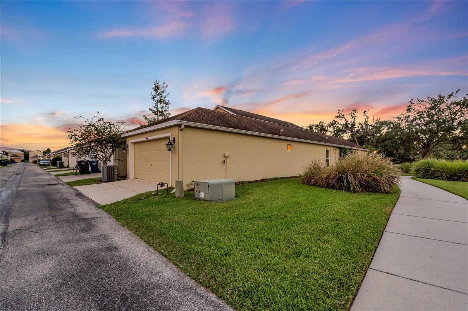 4912 FOREST CREEK TRL