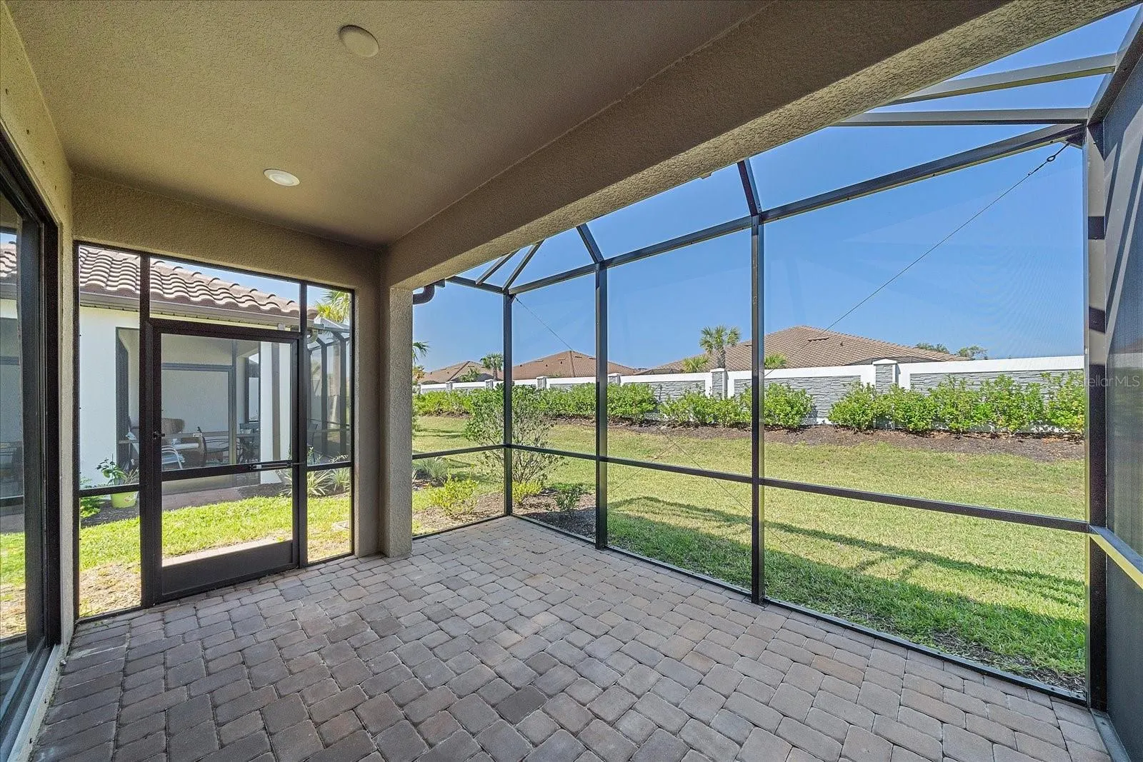 6120 PLATEAU CT