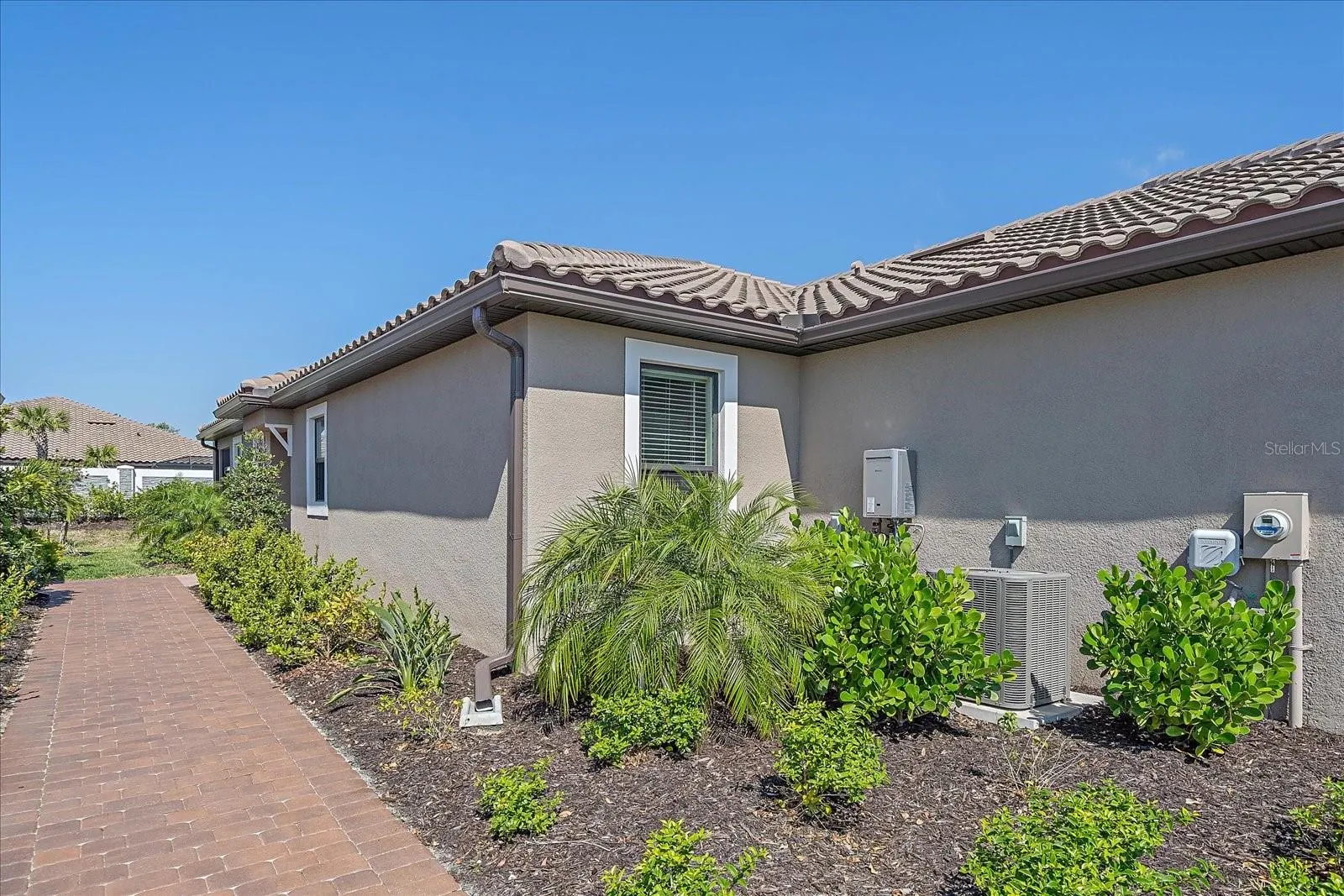 6120 PLATEAU CT