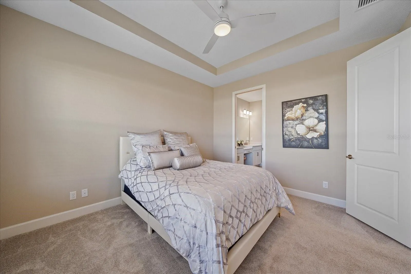 6120 PLATEAU CT
