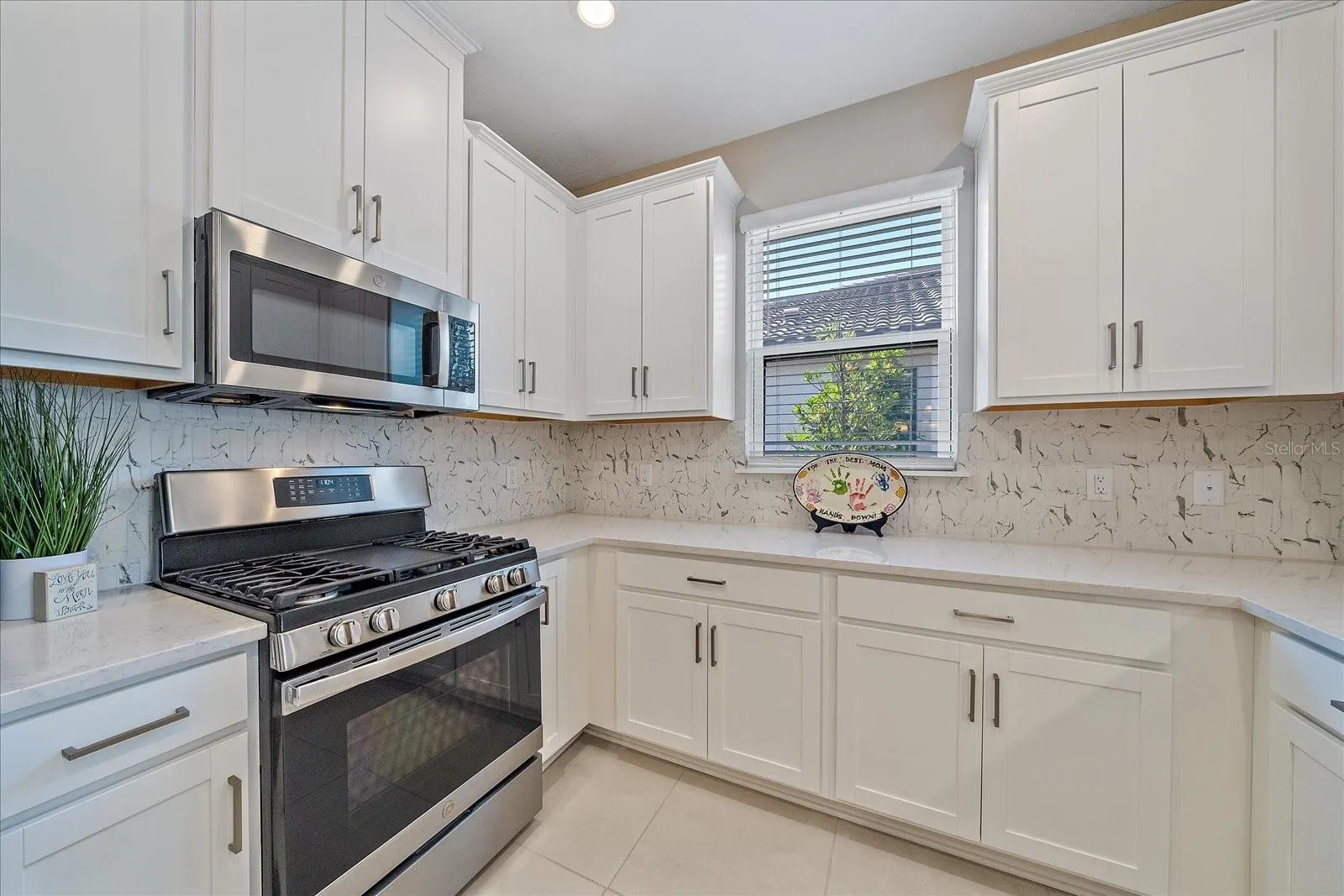 6120 PLATEAU CT