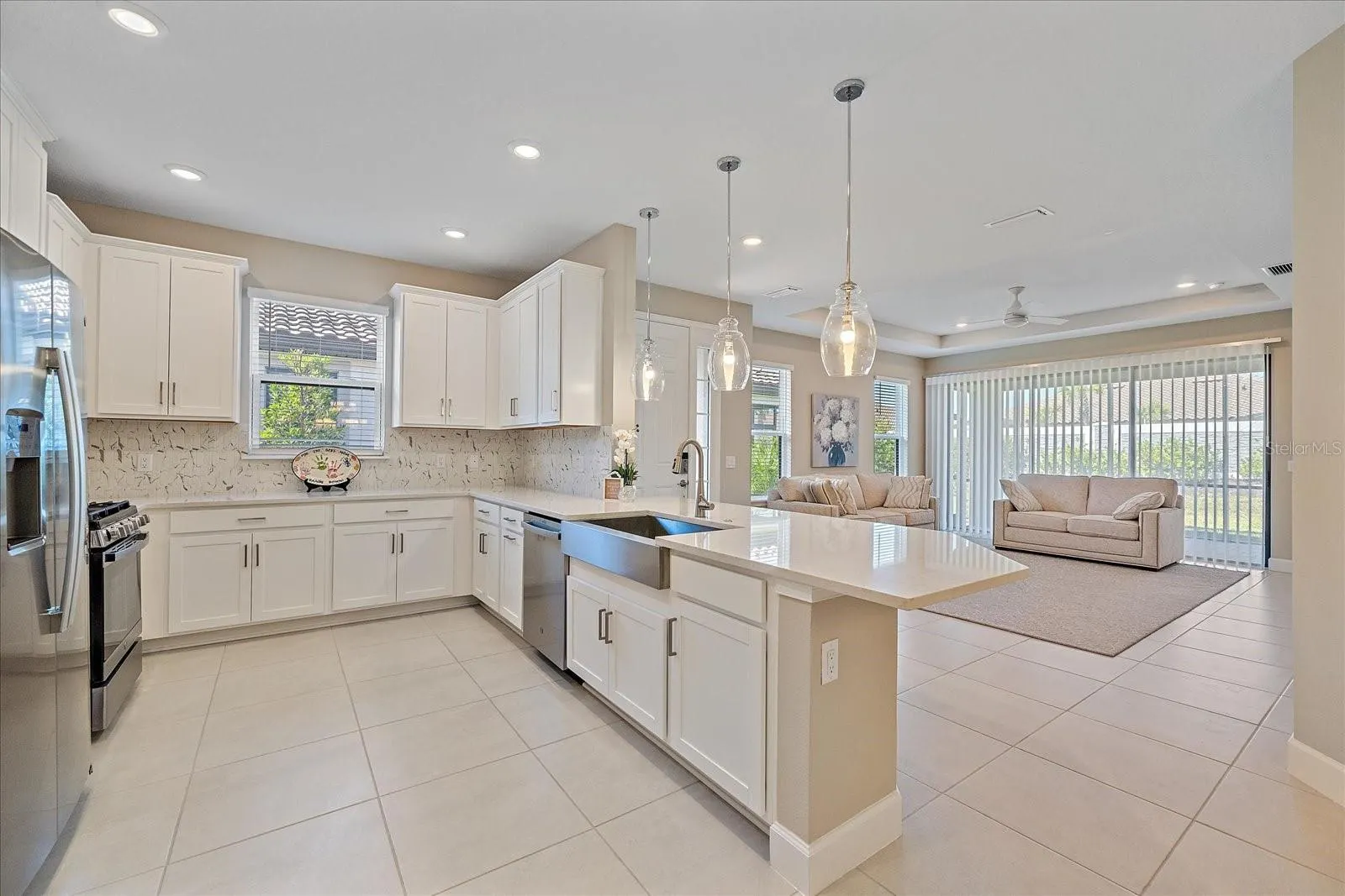 6120 PLATEAU CT