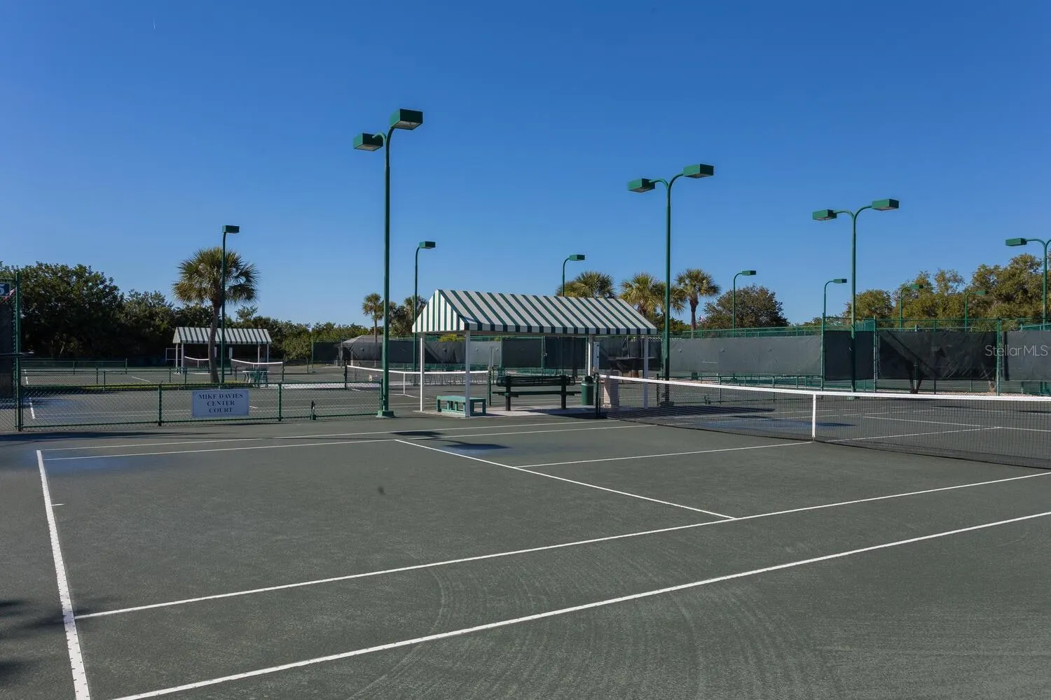 5400 EAGLES POINT CIR #405, #405