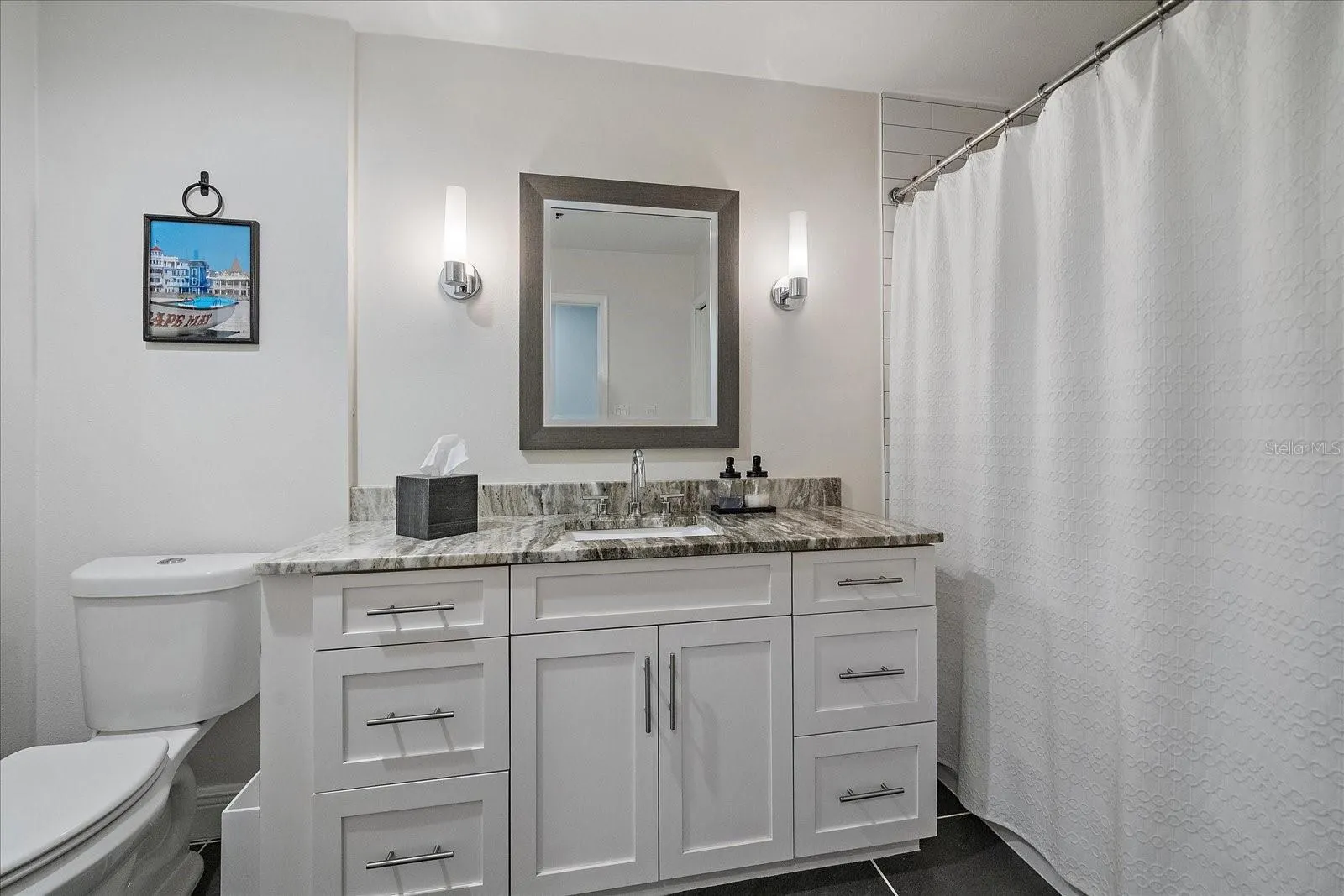 5400 EAGLES POINT CIR #405, #405