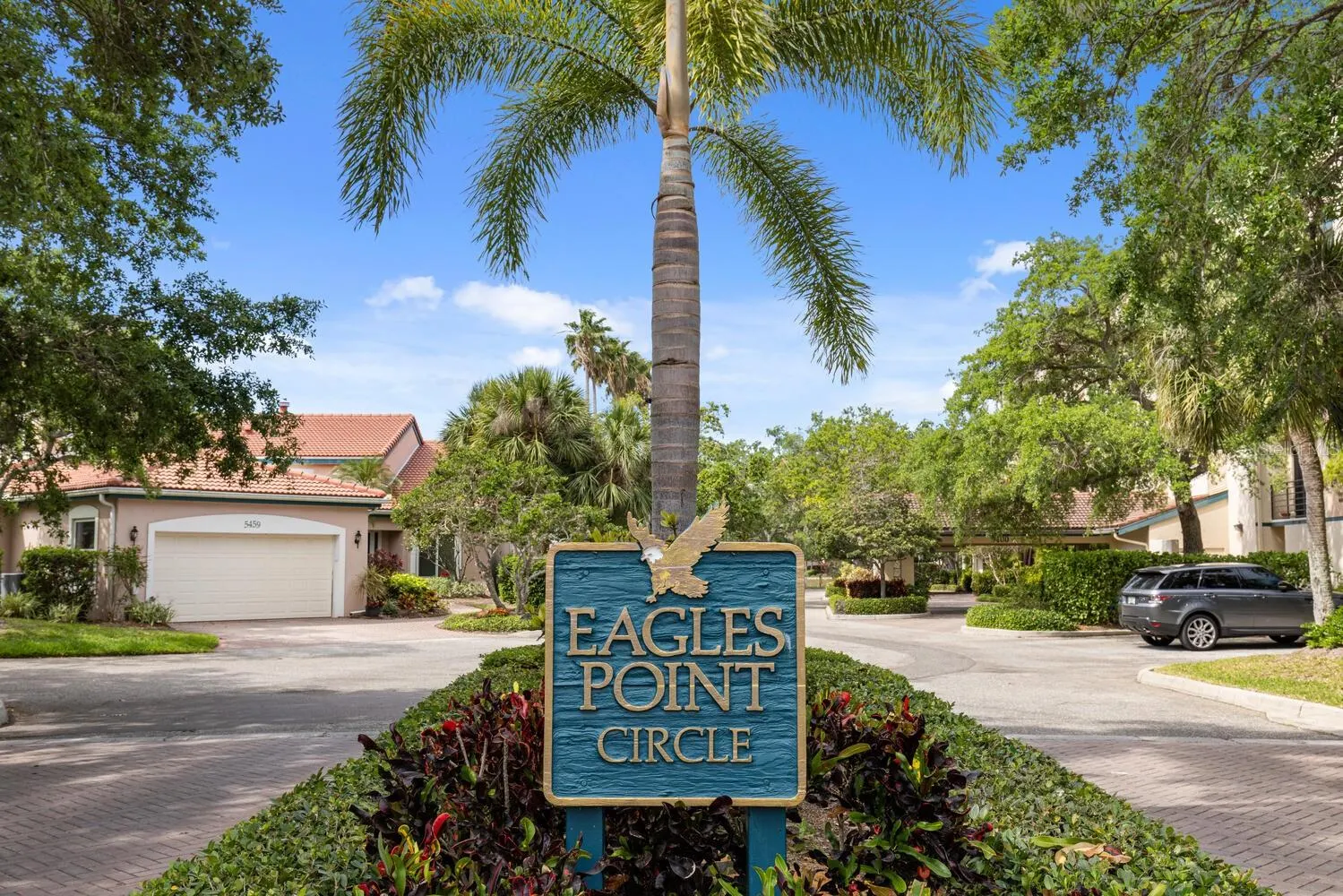 5400 EAGLES POINT CIR #405, #405