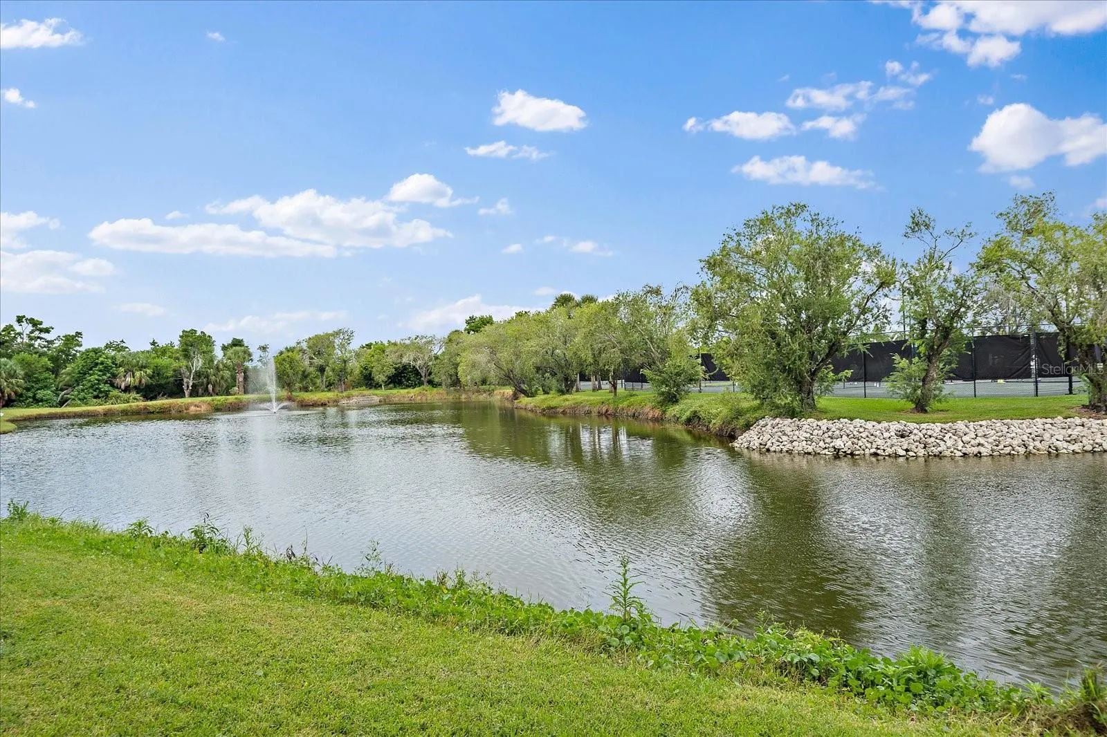 5400 EAGLES POINT CIR #405, #405