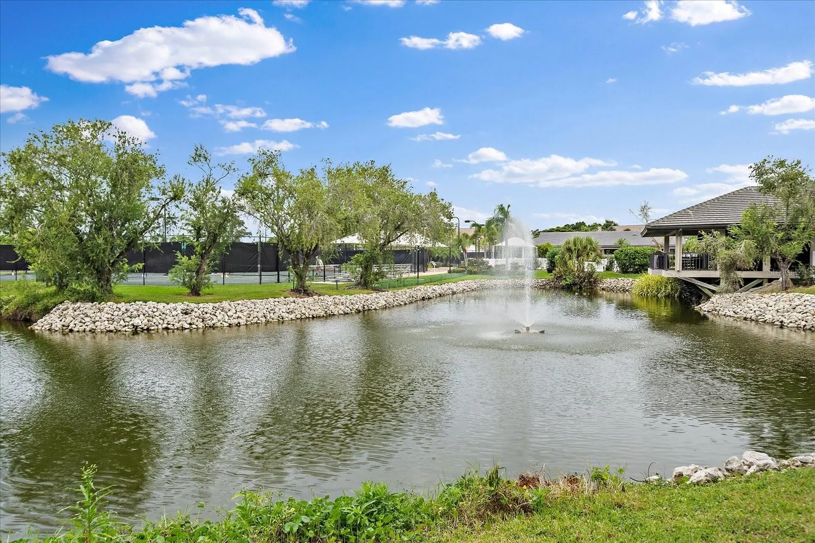 5400 EAGLES POINT CIR #405, #405