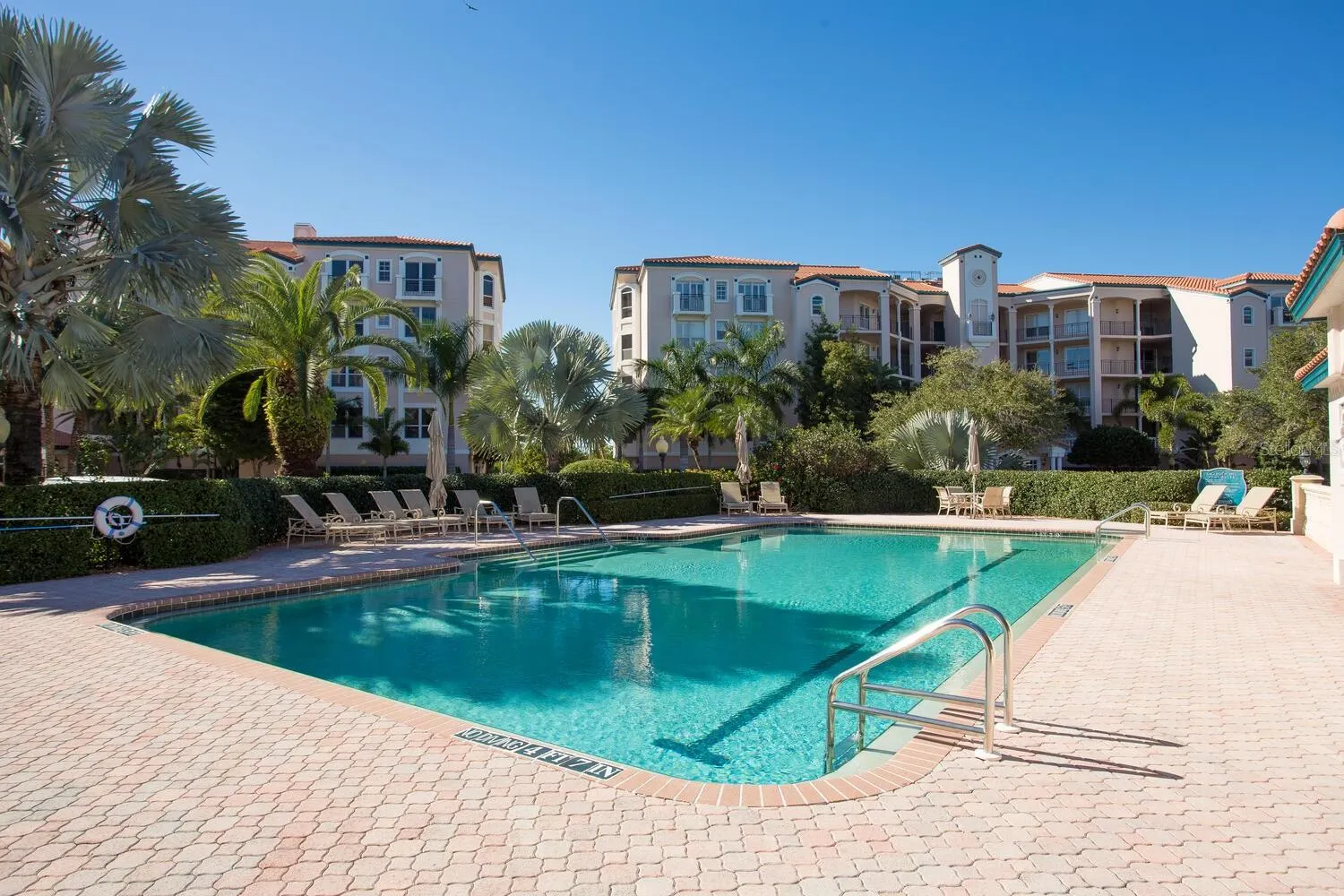 5400 EAGLES POINT CIR #405, #405